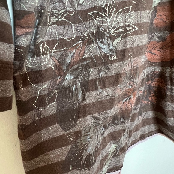 Brown Long Sleeve - Picture 6 of 9